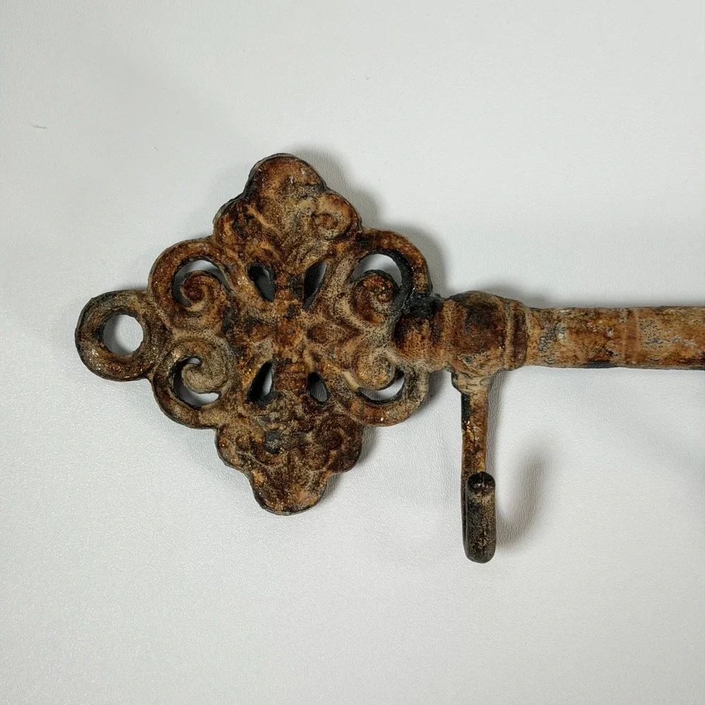 Vintage Skeleton Key Wall Hook Rack Brown Rustic Cast Iron Famrhouse Cottage